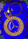 Золотой автомобильный брелок "MERCEDES" - KAMercedes8.3